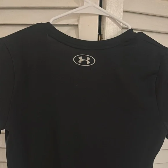 Under Armour Black Fitted Short Sleeve Tee - Picture 7 of 9